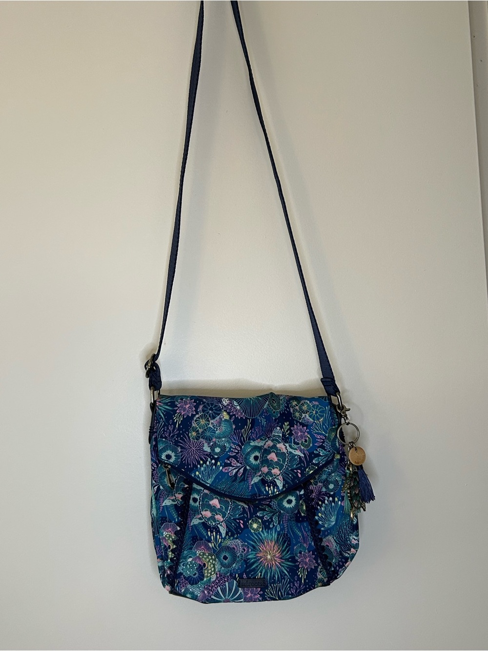Floral Blue Ocean Motif Crossbody Shoulder Bag - SakRoots